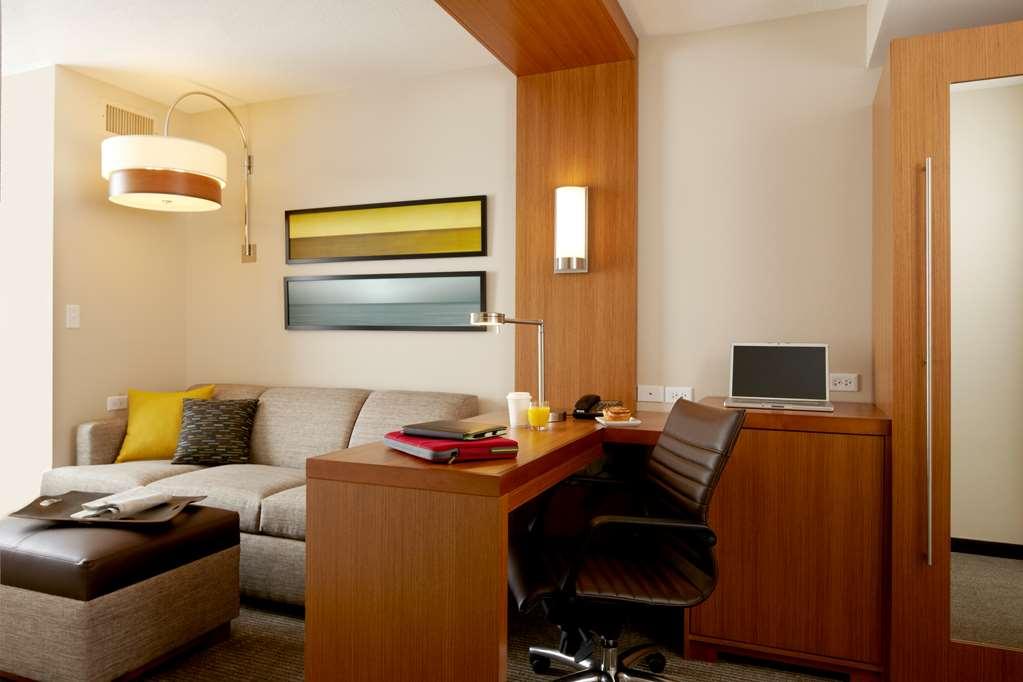 Hyatt House Indianapolis 费希尔斯 客房 照片